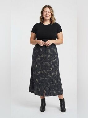 Paisley A-Line Midi Skirt in Charcoal